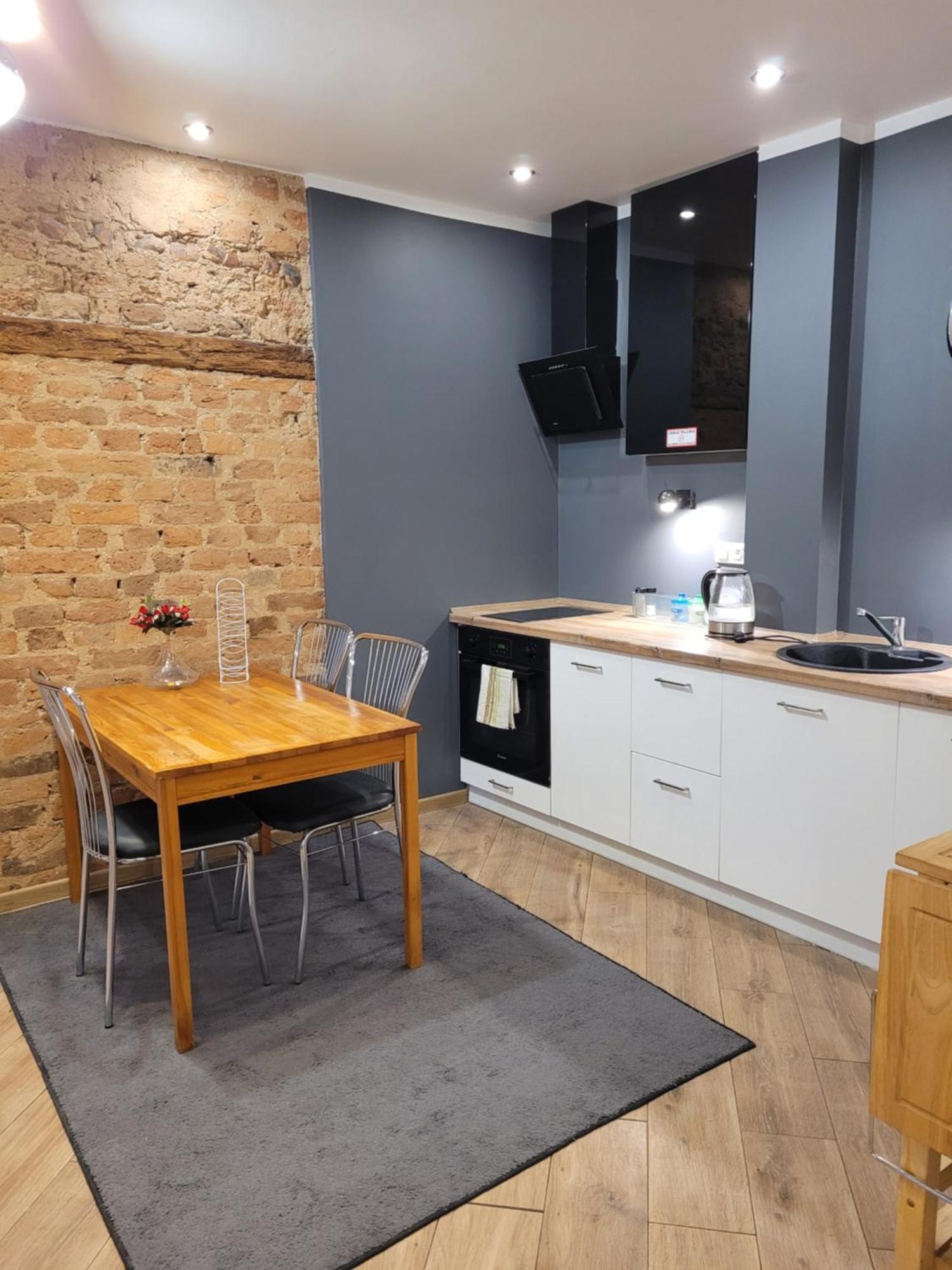 Klimatyczny Apartament Na Starowce Apartment *